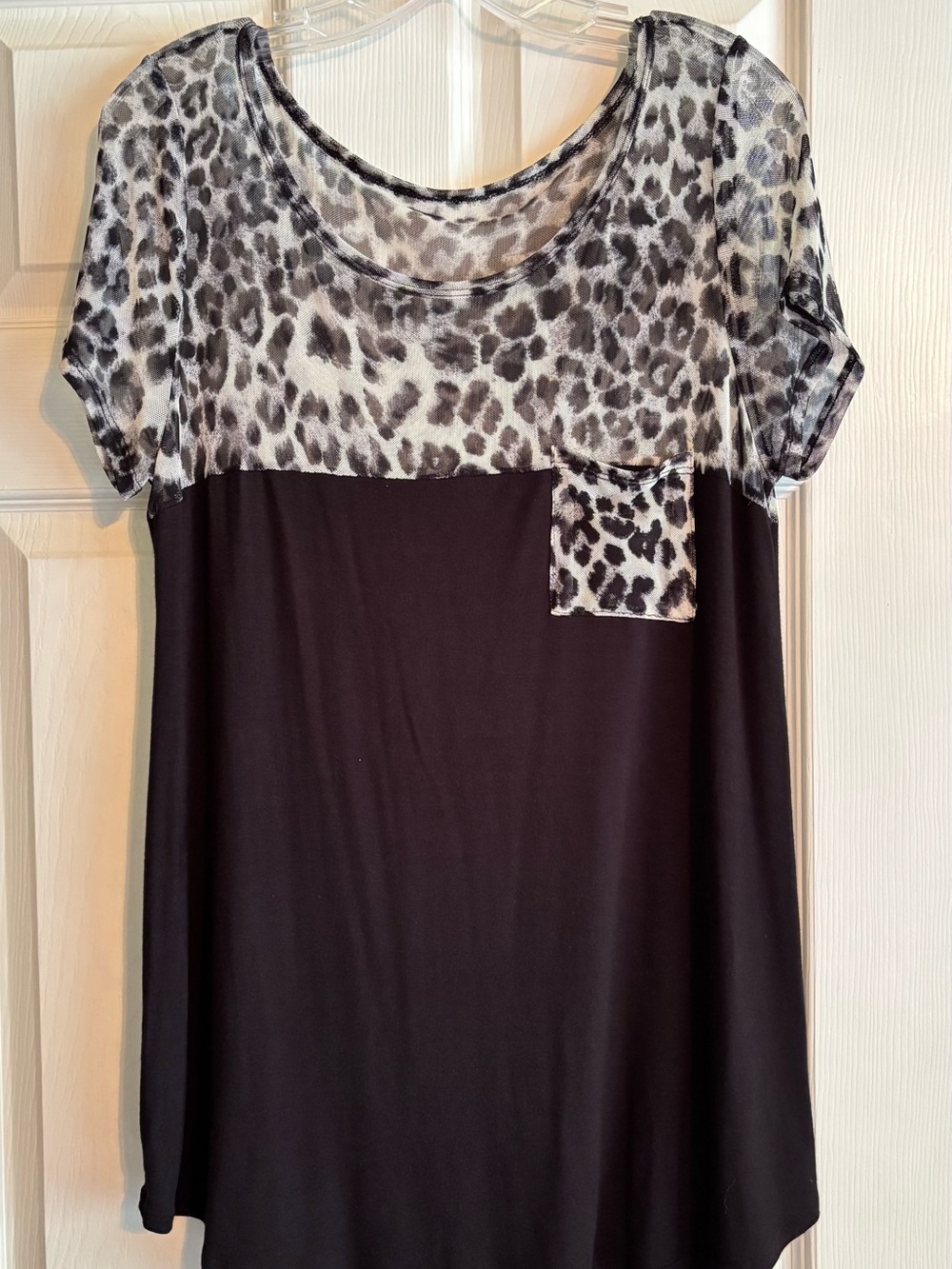 Women's Short Sleeve Scoop Neck Top in Black with Leopard Yoke